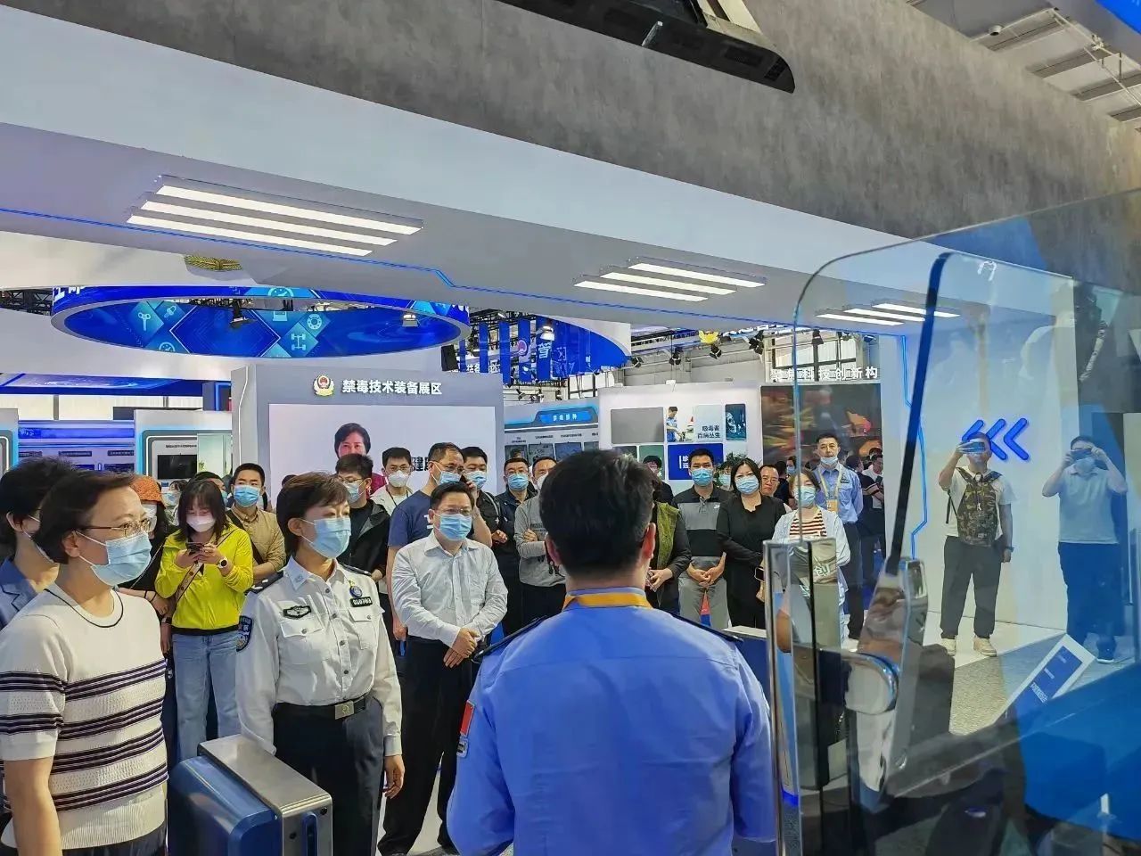 玩彩(中国)wancai·官方网页版,亮相第十一届中国国际警用装备博览会 用创新技术“警”上添花