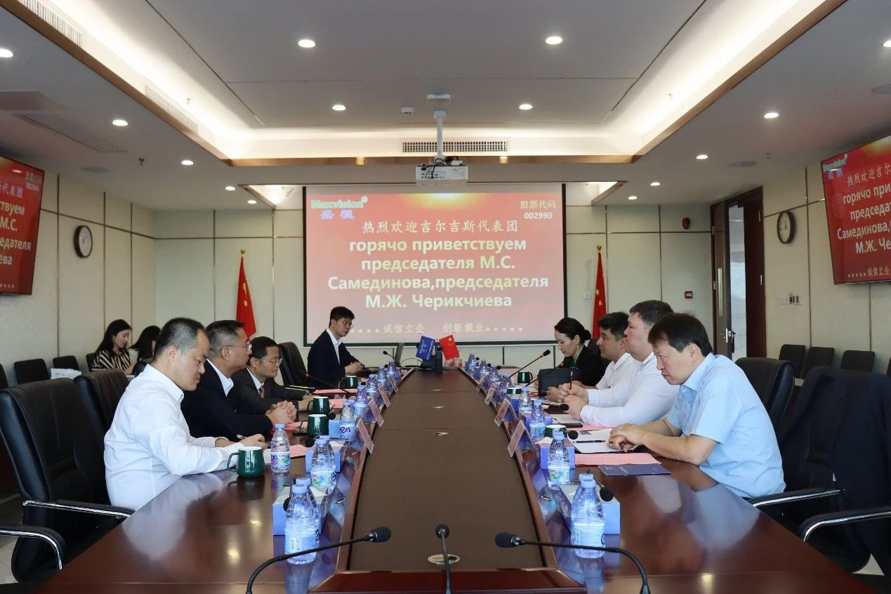 吉尔吉斯斯坦玛纳斯国际机场集团公司、吉尔吉斯邮政股份有限公司到访玩彩(中国)wancai·官方网页版,